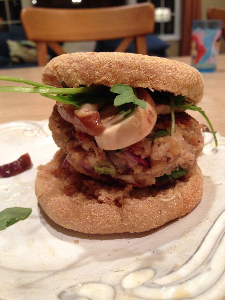 Healthy Recipe of the Week: Veggie Burgers with Mushrooms