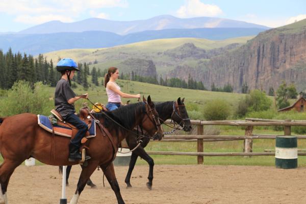 Around the World with Anabelle: 4UR Ranch, Colorado
