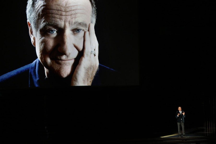 Comedian+Billy+Crystal%2C+bottom+right%2C+pays+tribute+to+the+late+Robin+Williams+during+the+66th+Annual+Primetime+Emmy+Awards+at+Nokia+Theatre+at+L.A.+Live+in+Los+Angeles+on+Monday%2C+Aug.+25%2C+2014.+%28Robert+Gauthier%2FLos+Angeles+Times%2FMCT%29