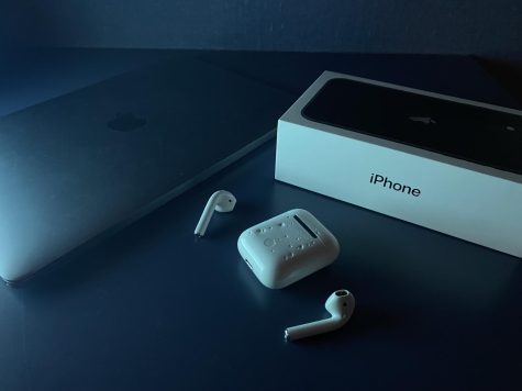 Why Apple Airpods Are Genius